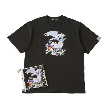 Camiseta Pokémon preta, unissex, tamanho M/G, em embalagem tipo saquinho.